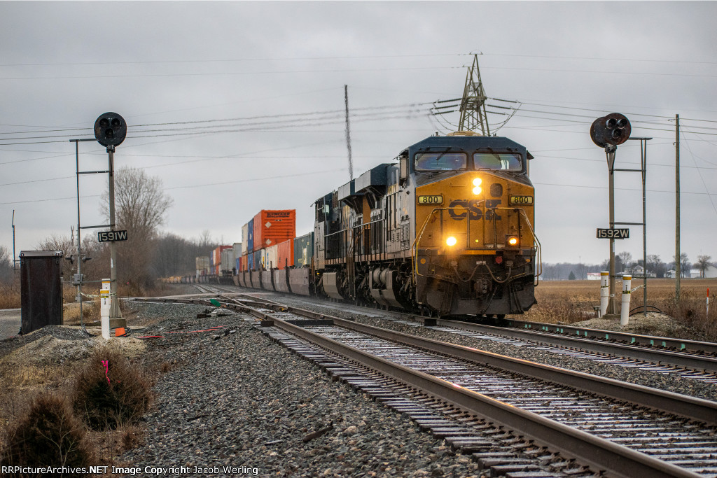 CSX 800